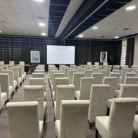 Garnet Hotel & Event Centar روما المظهر الخارجي الصورة