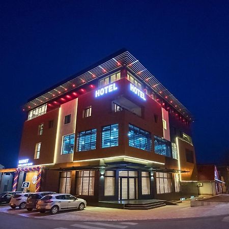 Garnet Hotel & Event Centar روما المظهر الخارجي الصورة