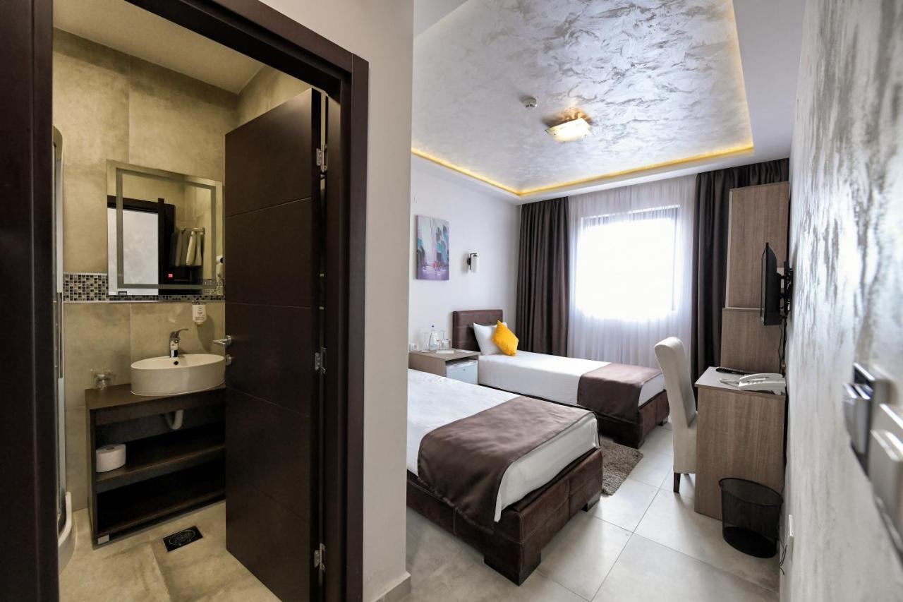 Garnet Hotel & Event Centar روما المظهر الخارجي الصورة