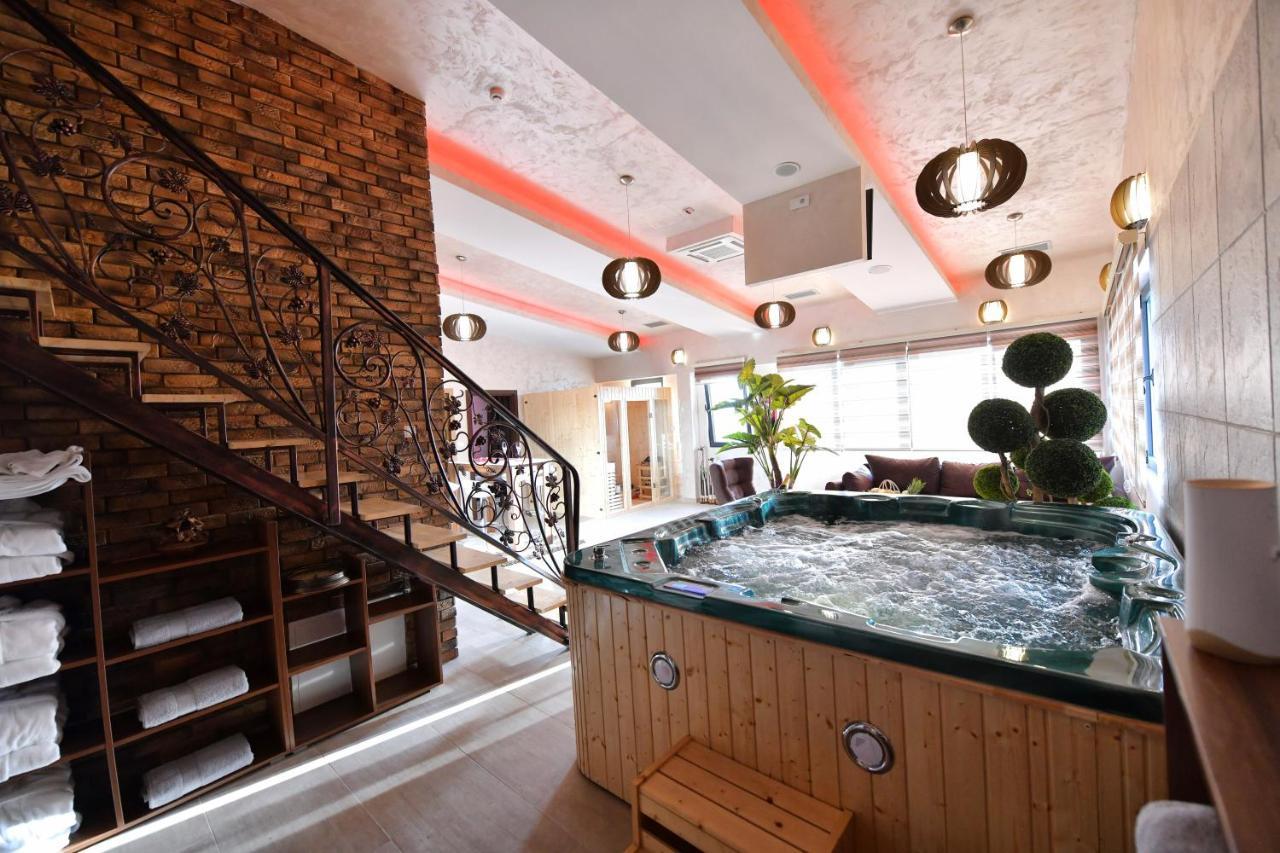 Garnet Hotel & Event Centar روما المظهر الخارجي الصورة