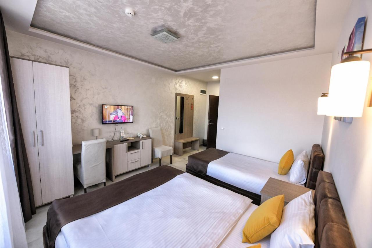 Garnet Hotel & Event Centar روما المظهر الخارجي الصورة