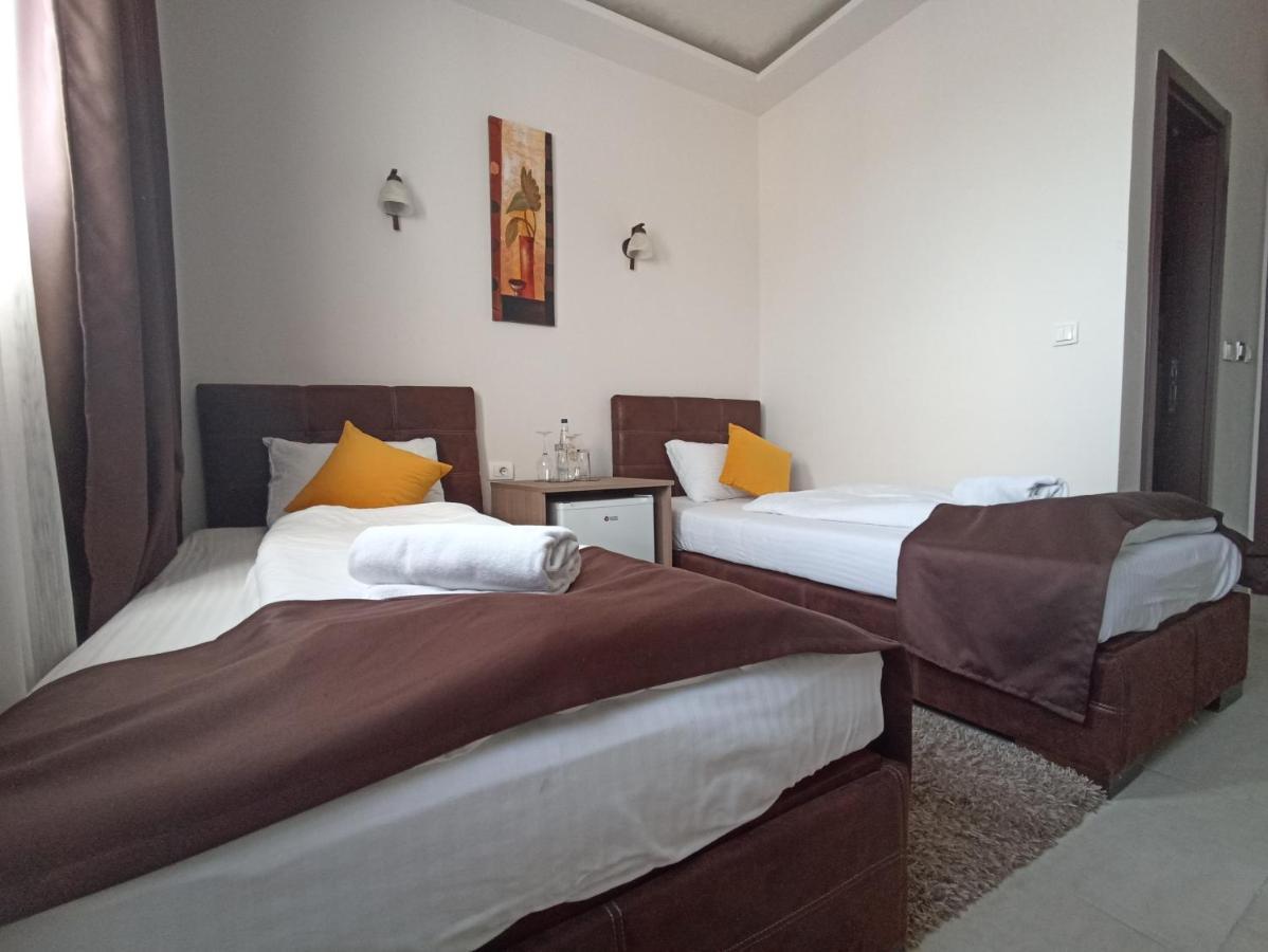Garnet Hotel & Event Centar روما المظهر الخارجي الصورة