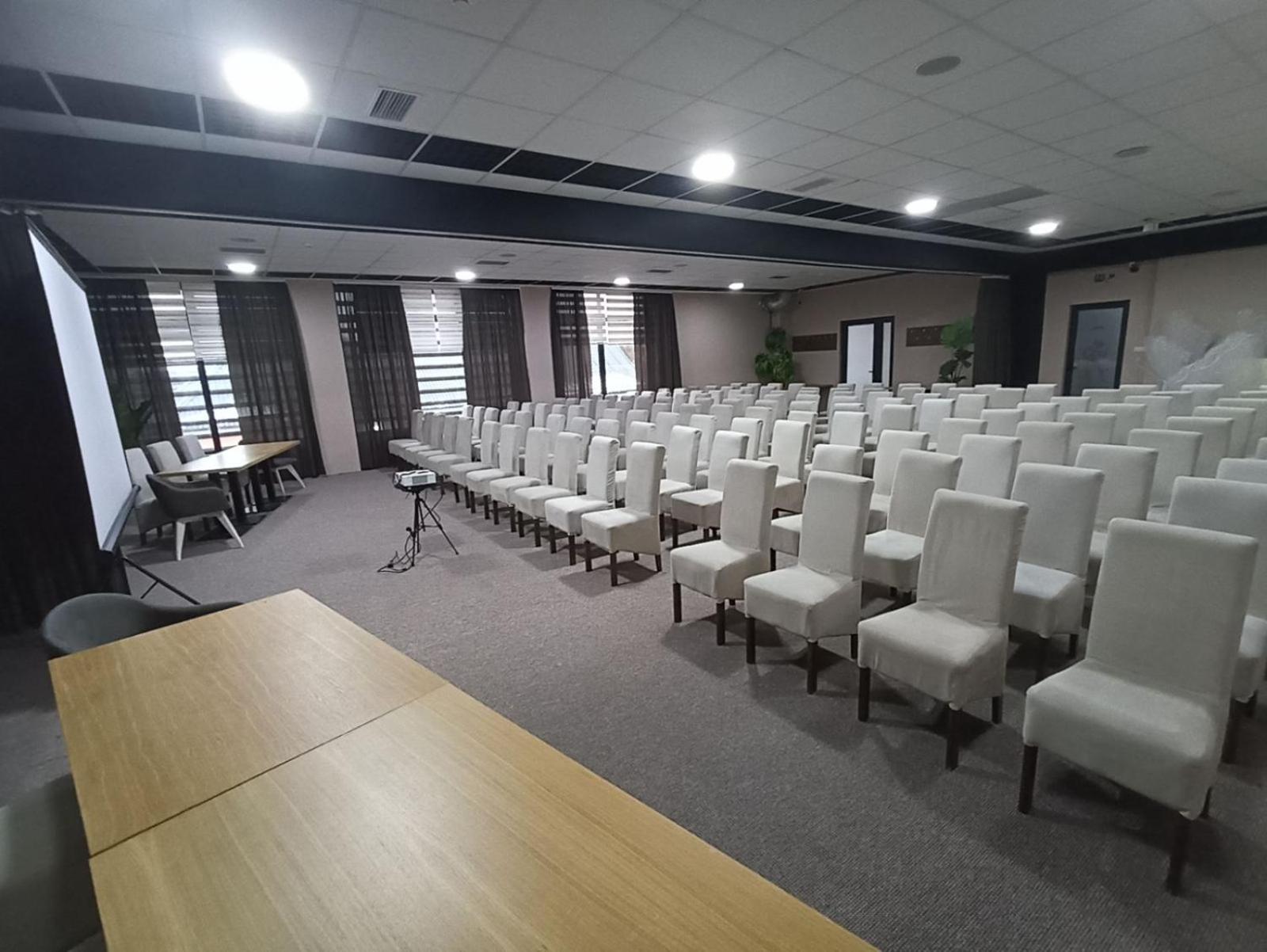 Garnet Hotel & Event Centar روما المظهر الخارجي الصورة