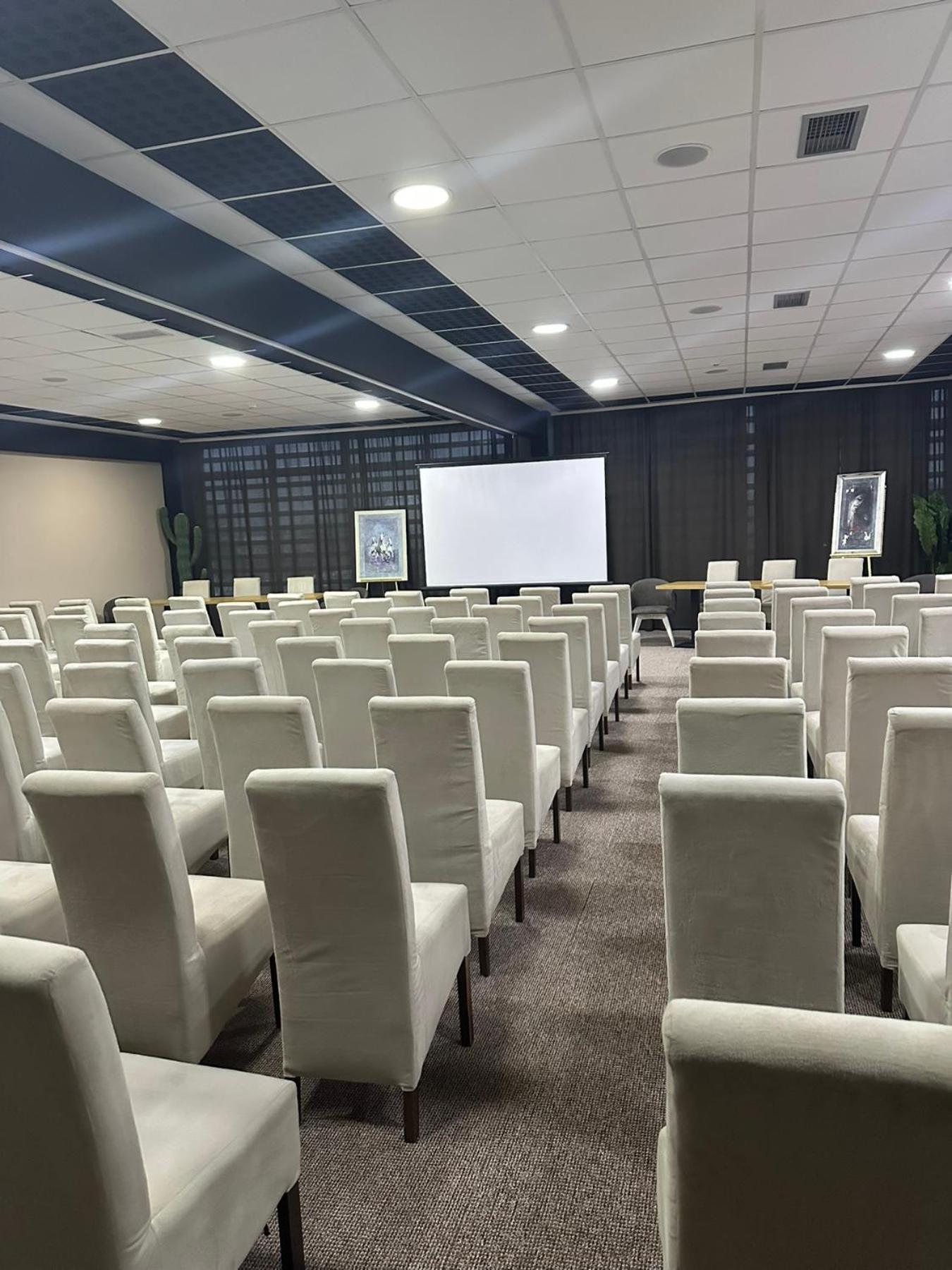 Garnet Hotel & Event Centar روما المظهر الخارجي الصورة