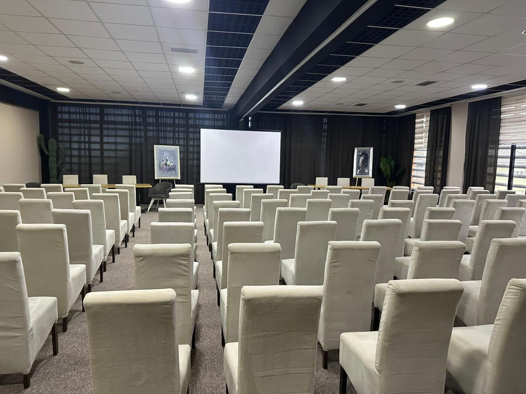 Garnet Hotel & Event Centar روما المظهر الخارجي الصورة